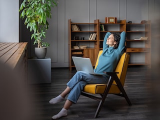 Younger generations are particularly sensitive regarding the need for greater harmony between their professional and personal lives.
Image: Shutterstock