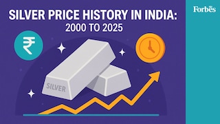 US accounts for around 25 percent of iPhone shipments, at around 60 million units per year.
Image: Ashish Vaishnav/SOPA /LightRocket via Getty Images