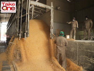 US grown soya bean and corn could come from batches that had genetically modified crops, something Indian consumers are uncomfortable with.
Image : Raquel Cunha / Reuters
