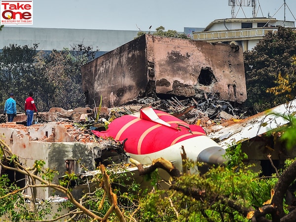 Investigative officials stand at the site of Air India Boeing 787 which crashed yesterday, on June 13, 2025 in Ahmedabad, India. An Air India Boeing 787 Dreamliner, flight AI-171, carrying 242 passengers and crew members en route from Ahmedabad to London Gatwick, crashed shortly after takeoff on June 12, 2025, after the pilot issued a mayday call to air traffic control.
Image: Ritesh Shukla/Getty Images