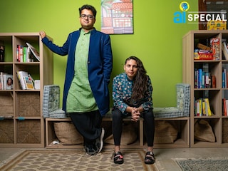 (From left) Karya co-founders Manu Chopra and Safiya Husain
Image: Selvaprakash Lakshmanan for Forbes India