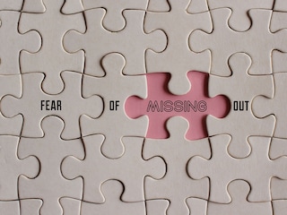 Herd mentality, fear of missing out (FOMO), and the irresistible pull of social proof drive human behaviour in ways that defy logic.
Image: Shutterstock