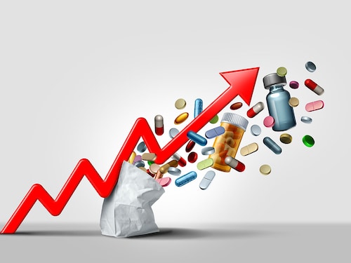American pharmaceutical companies are reluctant to negotiate, claiming lower prices would cut off the funding for product development and future innovation.
Image: Shutterstock American pharmaceutical companies are reluctant to negotiate, claiming lower prices would cut off the funding for product development and future innovation.
Image: Shutterstock
