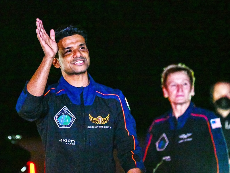 (L-R) ISRO astronaut Shubhanshu Shukla and US astronaut Peggy Whitson make their way to Launch Complex 39A ahead of the Axiom-4 mission, with a SpaceX Dragon spacecraft and Falcon 9 rocket, lift off at NASA"s Kennedy Space Center in Cape Canaveral, Florida, on June 24, 2025. India, Poland and Hungary are set to send people to space for the first time in decades on an American commercial mission to the International Space Station that blast off early morning on June 25. Axiom Mission 4, or Ax-4, launched from NASA"s Kennedy Space Center in Florida at 2:31 am (0631 GMT), with a brand-new SpaceX Crew Dragon capsule riding atop a Falcon 9 rocket.