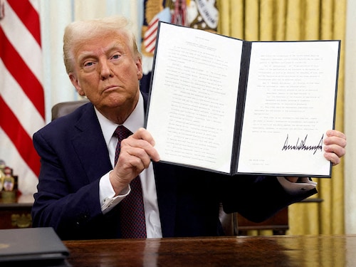 Trump’s proposal to introduce a $5-million Gold Card visa in place of the EB-5 programme has sparked apprehension among those interested in the latter, and could potentially deter many Indian entrepreneurs and professionals from considering it.
Image: Kevin Lamarque/ Reuters