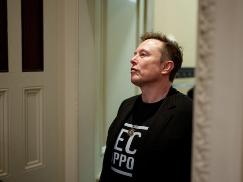 Elon Musk speculated that such an attack would take tremendous resources, and that it was the work of a country or large coordinated group. Image: Andrew Harnik / Getty Images North America/ Getty Images via AFP Elon Musk speculated that such an attack would take tremendous resources, and that it was the work of a country or large coordinated group. Image: Andrew Harnik / Getty Images North America/ Getty Images via AFP