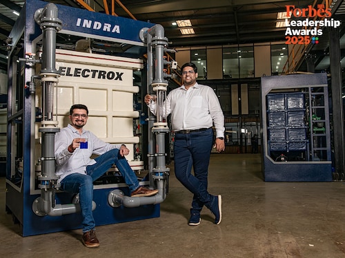 Krunal Patel (left) and Amrit Om Nayak at Indra Water’s manufacturing unit in Bhiwandi
Image: Amit Verma Krunal Patel (left) and Amrit Om Nayak at Indra Water’s manufacturing unit in Bhiwandi
Image: Amit Verma