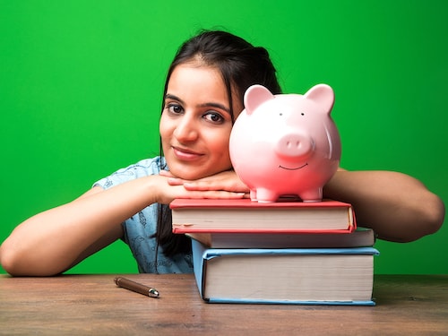 For young teens, learning to manage money isn’t about preparing them for some distant future anymore it has become a necessity of helping them navigate through financial choices they’re already facing. Image: Shutterstock For young teens, learning to manage money isn’t about preparing them for some distant future anymore it has become a necessity of helping them navigate through financial choices they’re already facing. Image: Shutterstock