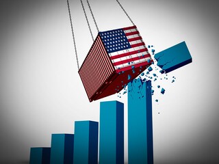 Americans import more goods from abroad than they export, contributing to a widening trade deficit.
Image: Shutterstock