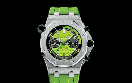  <strong>Sport:</strong> Diving<br /><strong>Watch model: Audemars Piguet Royal Oak Offshore Diver <br /><br />Specific features: </strong><br />Water resistance: 300 m<br />Rubber strap with stainless steel pin buckle<br /><br /><strong>Other features: </strong><br />Self-winding <br />Selfwinding Manufacture Calibre 3120<br />Diameter: 26.6 mm <br />40 jewels<br />Power reserve of 60 hours<br /><br />                                                