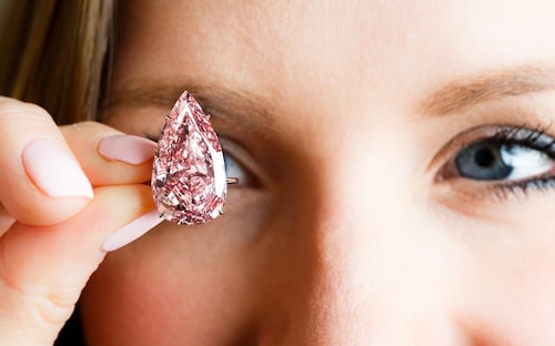  In addition to receiving the highest possible colour grading for a pink diamond from the Gemological Institute of America (GIA), the &ldquoUnique Pink&rdquo has been found to be Type IIa, displaying &ldquoexceedingly&nbsp pure&nbsp structure&rdquo.                                                