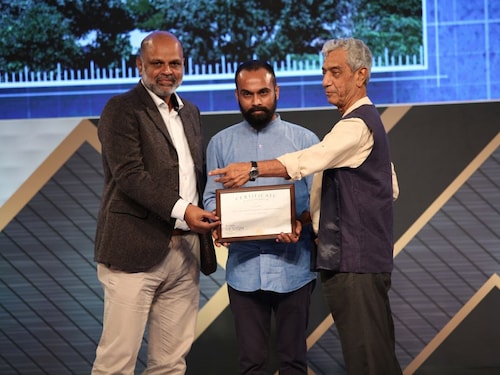 Special recommendation given to Iksoi by Jaisim and Carvalho<br /><br /> Special recommendation given to Iksoi by Jaisim and Carvalho<br /><br />