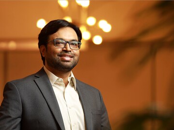 Startup Fridays Ep 30: Find what you're truly passionate about, work on it, and get an investor who really believes in you - Rahul Saxena