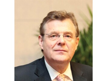 Chinas Chances as An International Financial Hub