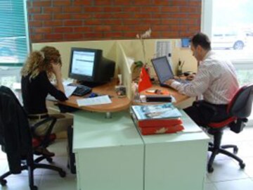 Customer Experts Lose Influence When Teams are Pressured