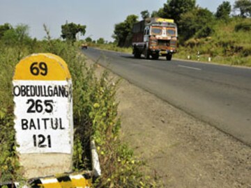 India's Highways Follow A Crooked Path