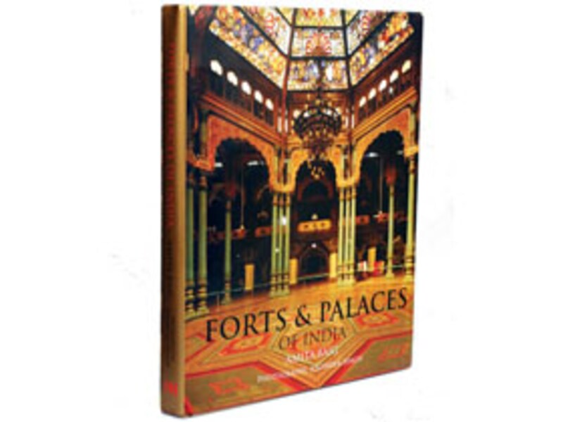 Book Review: Forts & Palaces of India