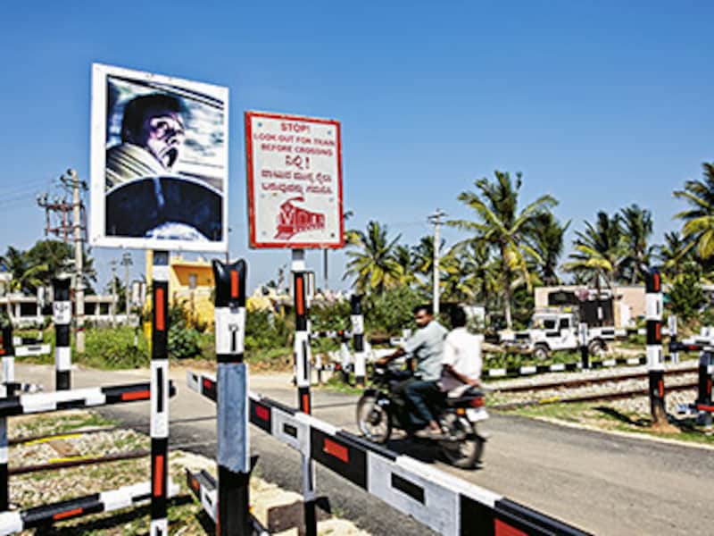 How Unmanned Level Crossings Spell Danger