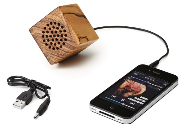 mg_66116_woodenspeaker_280x210.jpg