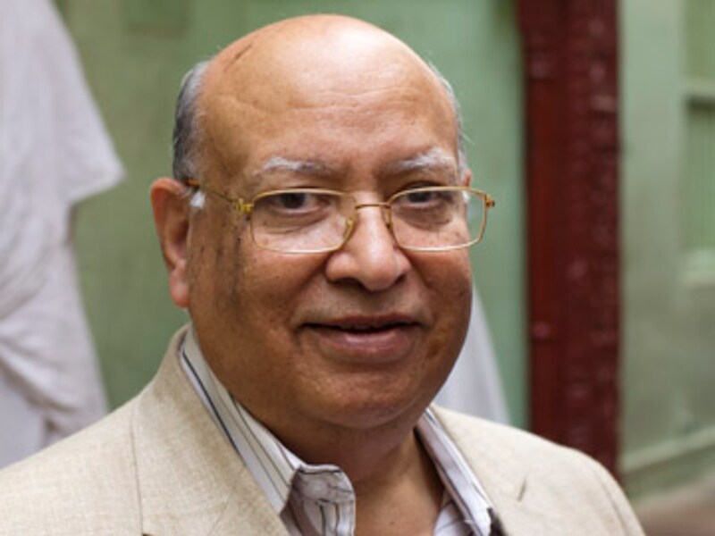 Lord Raj Loomba: Distinguished NRI Philanthropist