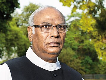 Need Private Sector to Help Skill Youths: Mallikarjun Kharge