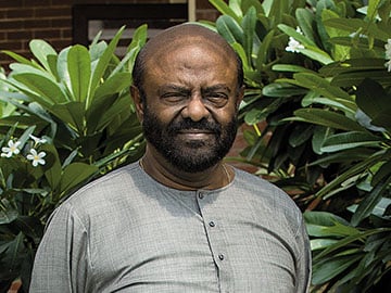 Shiv Nadar's New Innings: Philanthropy