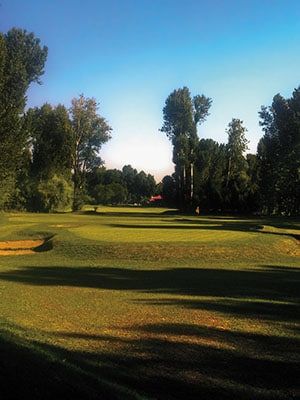 Swing State: Golf in the Kashmir Valley