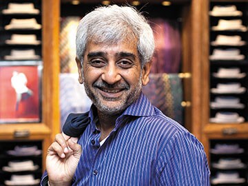 Buying Luxury is buying another person's Lifestyle: Darshan Mehta