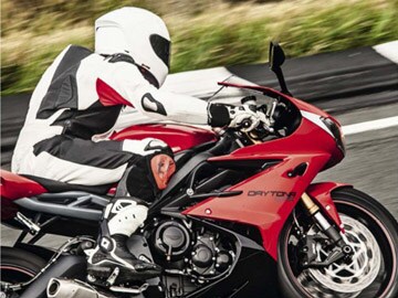 Triumph's Daytona Super Bike Makes Noise at the Auto Expo