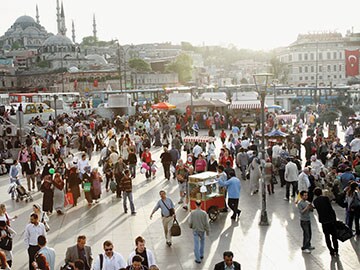 Istanbul and the art of going on