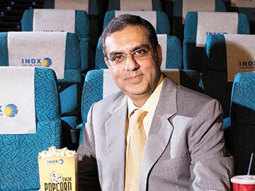 The multiplex-mall equation