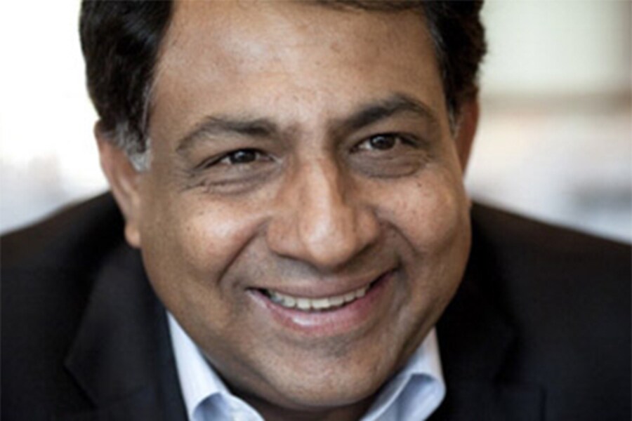 United Spirits Limited reports Rs 929 crore profit in Q2 of FY16