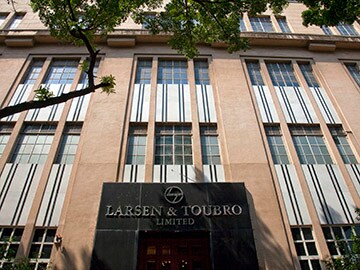 L&T Q2 net up 16%, company lowers growth forecast for FY16