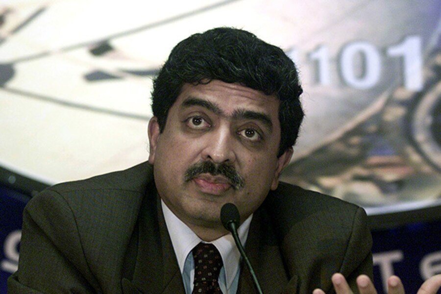 Billionaire Nandan Nilekani invests in RailYatri.in