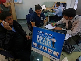 ICICI Bank adds contact-less option in Pockets wallet