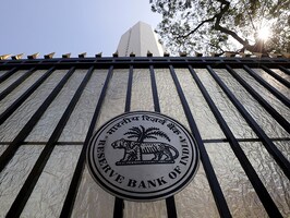 Indian IT heads into earnings season as uncertainty mounts over H-1B visas
