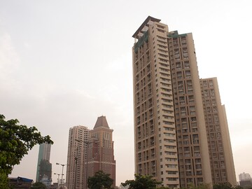 Re-rating the realty stocks after Indiabulls' intra-day surge