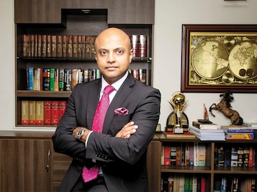 Zulfiquar Memon: An all-round legal eagle