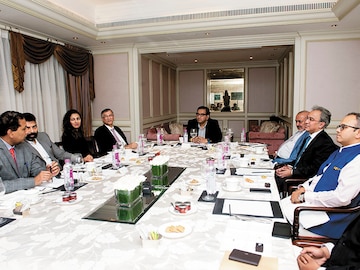 Forbes India CEO Dialogues: Taking a professional turn in Indian family businesses