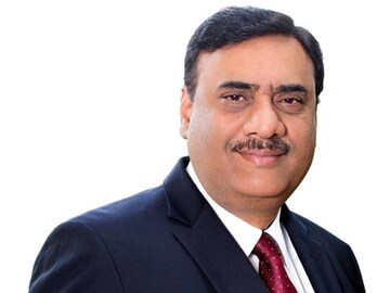 Neeraj Akhoury assumes charge as ACC's MD & CEO