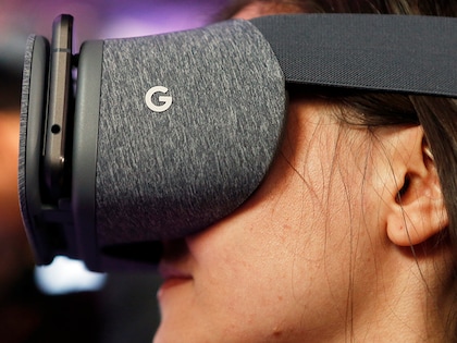 Google's Daydream View VR headset goes on sale in India on Flipkart