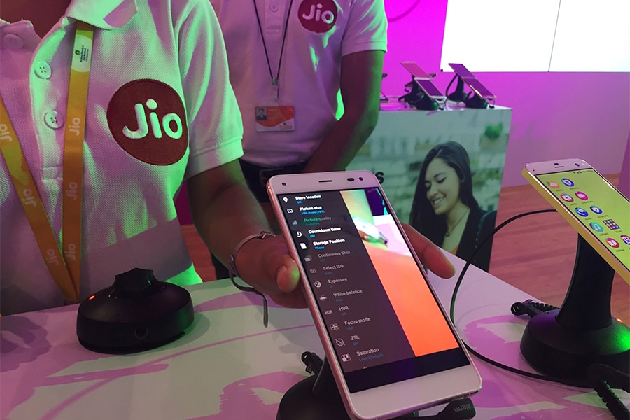 mg_94025_reliance_jio_280x210.jpg