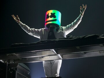 Entertainment: Puffed up