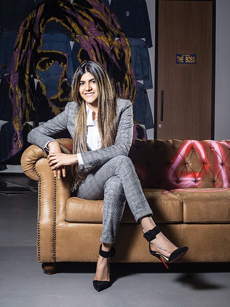 g_106961_ananya_birla_280x210.jpg