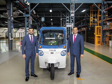 Mahindra takes e-way with Treo