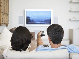 Rethinking the relationship between age, business acumen, and entrepreneurship