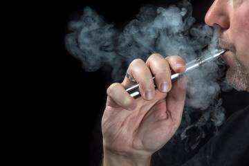 The lesser evil? Evaluating e-cigarette consumption