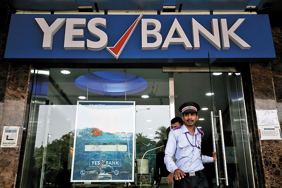 g_121569_yes_bank_280x210.jpg