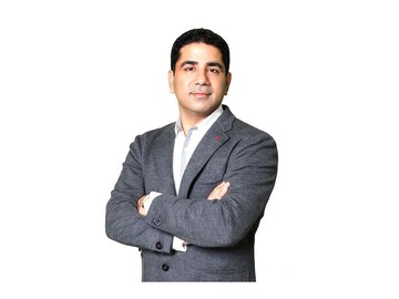 The American success story of visionary, banking guru and entrepreneur Nitin Khanna