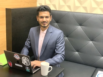 Indian Entrepreneur in London - Meet Kotadia, on his way to making - Life Hassle Free